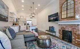 Urban Retreat Near French Quarter